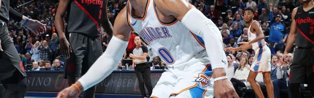  锡安威廉姆森暴扣点燃全场，鹈鹕加时险胜开拓者