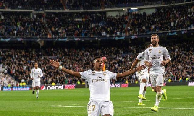  巴黎圣日耳曼主场三球大胜昂热稳固榜首位置